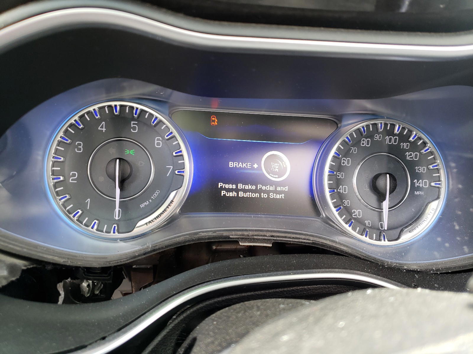 Photo 8 from auction – 2015 CHRYSLER 200 C with VIN 1C3CCCEG1FN727644