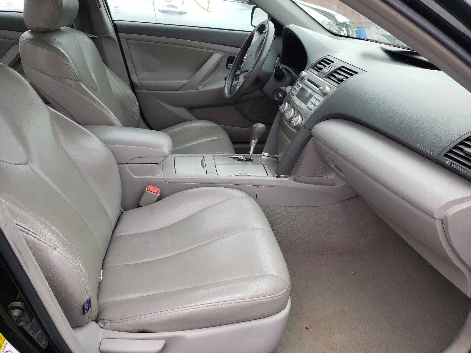 Photo 5 from auction – 2011 TOYOTA CAMRY BASE with VIN 4T4BF3EK3BR120634
