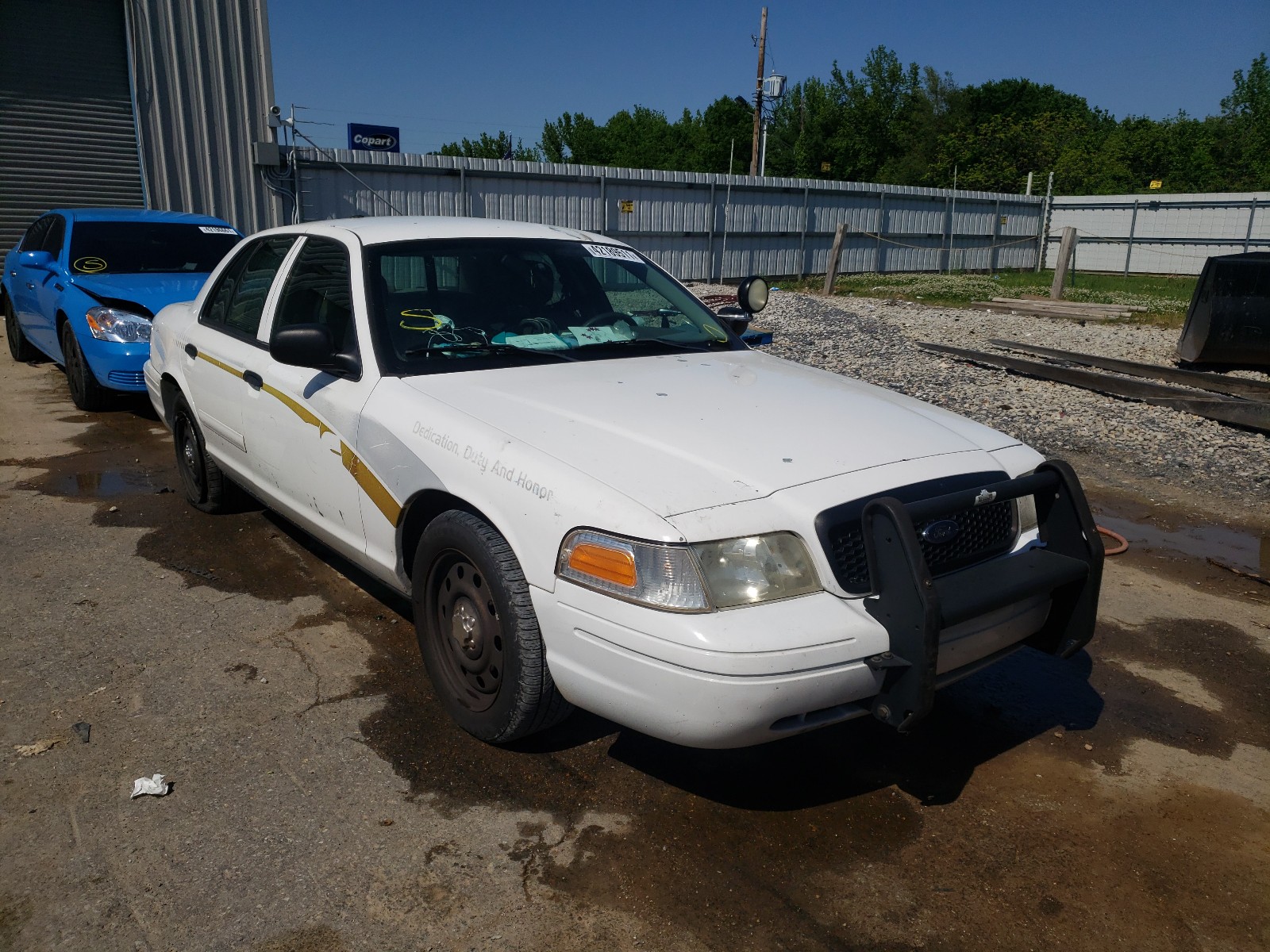 FORD CROWN VICT 2008 with VIN 2FAFP71V88X120608 - Photo from auction