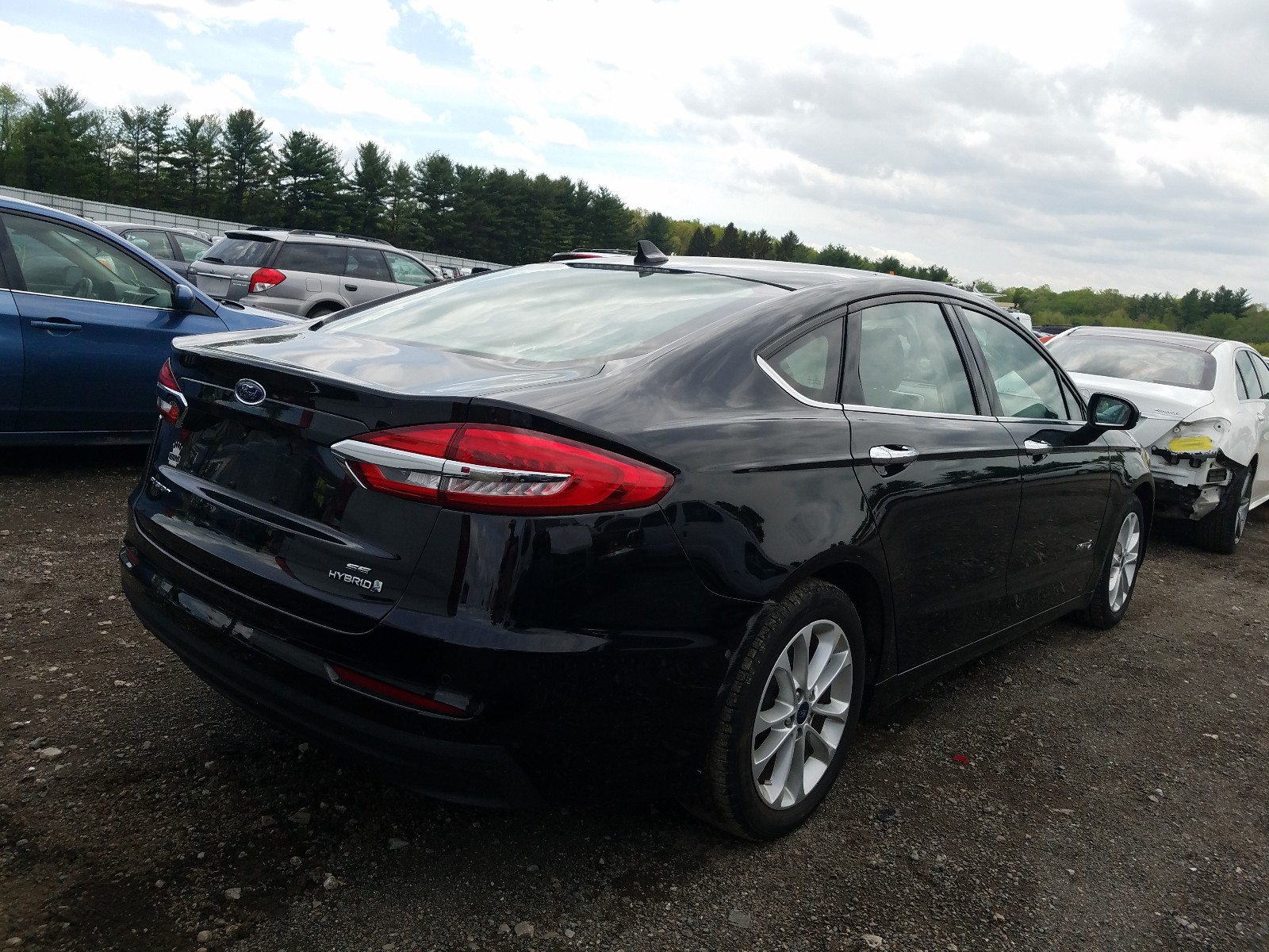 Photo 4 from auction – 2019 FORD FUSION SE with VIN 3FA6P0LU2KR220379
