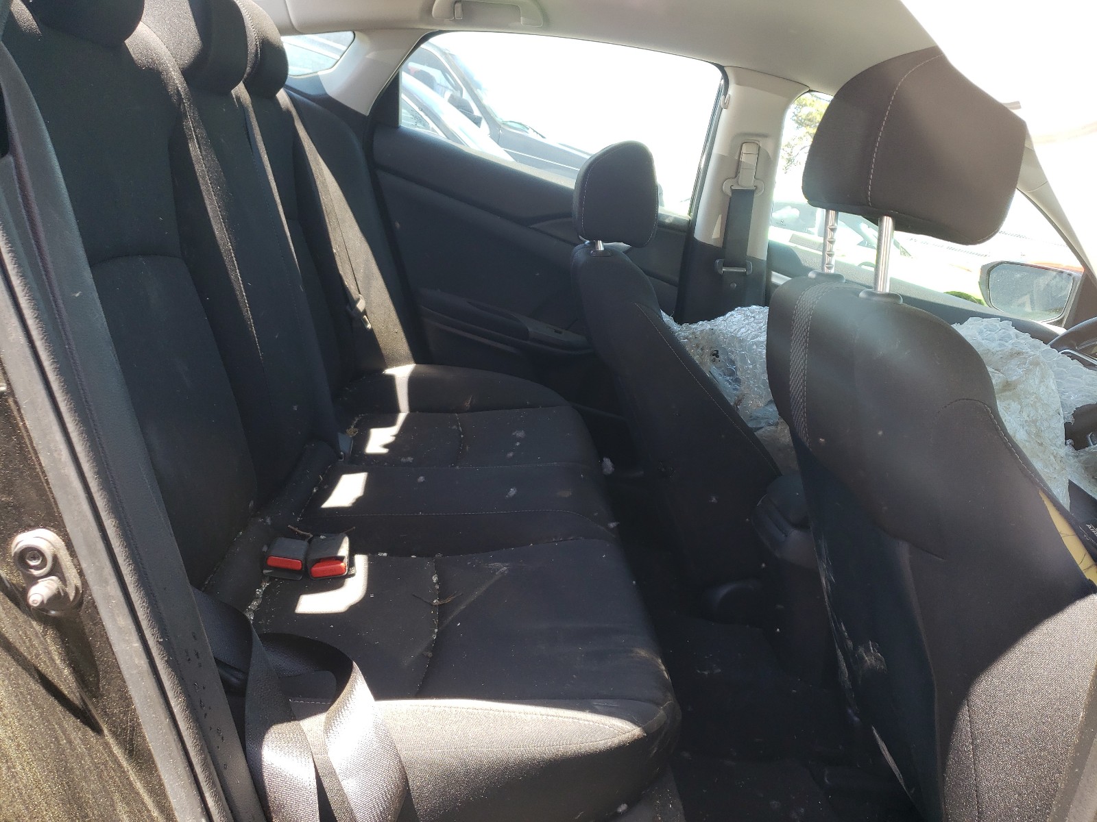 Photo 6 from auction – 2019 HONDA CIVIC LX with VIN 2HGFC2F6XKH588806