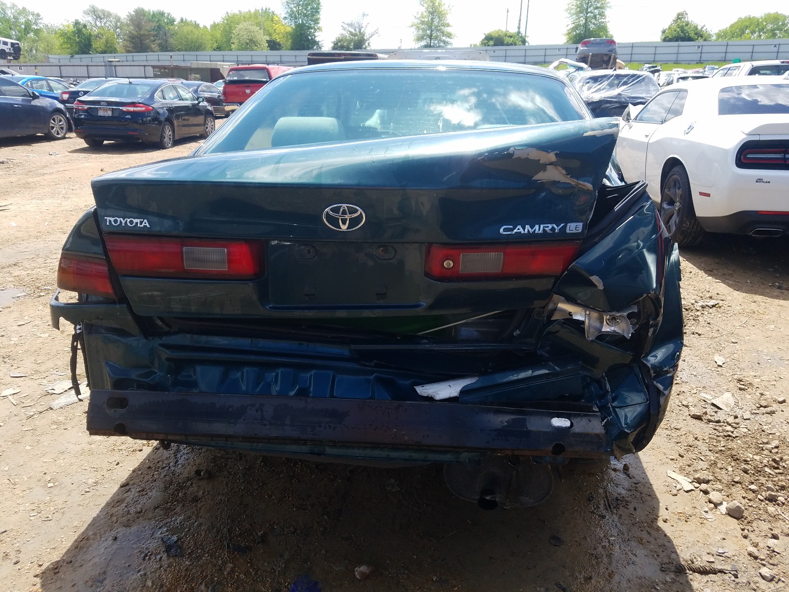Photo 9 from auction – 1998 TOYOTA CAMRY CE with VIN JT2BG22K8W0255575