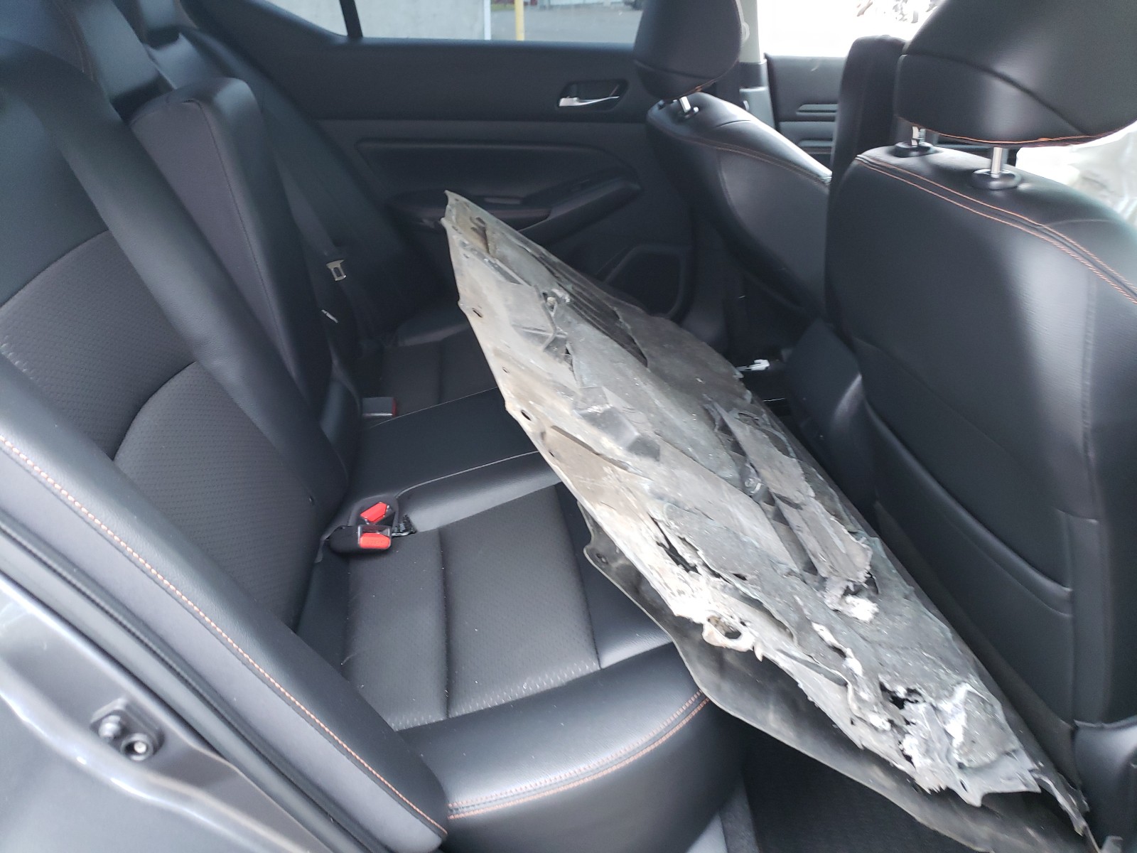 Photo 6 from auction – 2019 NISSAN ALTIMA SR with VIN 1N4BL4CV0KC202214