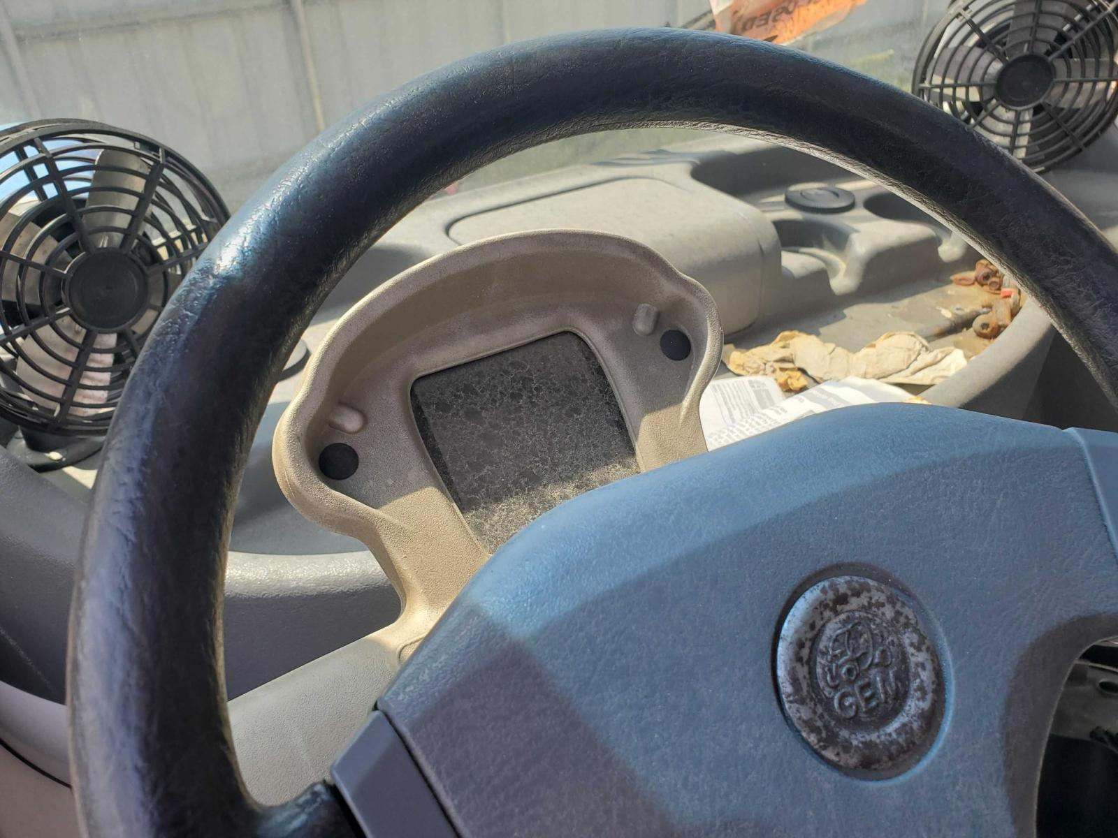Photo 8 from auction – 2011 GLOBAL ELECTRIC MOTORS E4 with VIN 5ASGRHA45BF053003