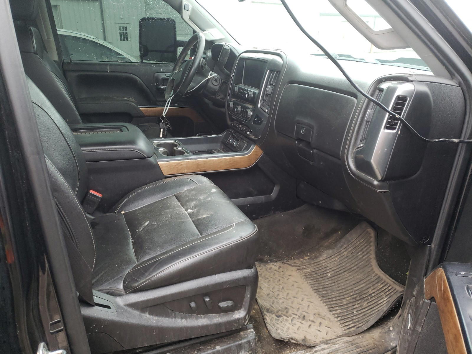Photo 5 from auction – 2016 CHEVROLET SILVERADO with VIN 1GC1KWE86GF180401
