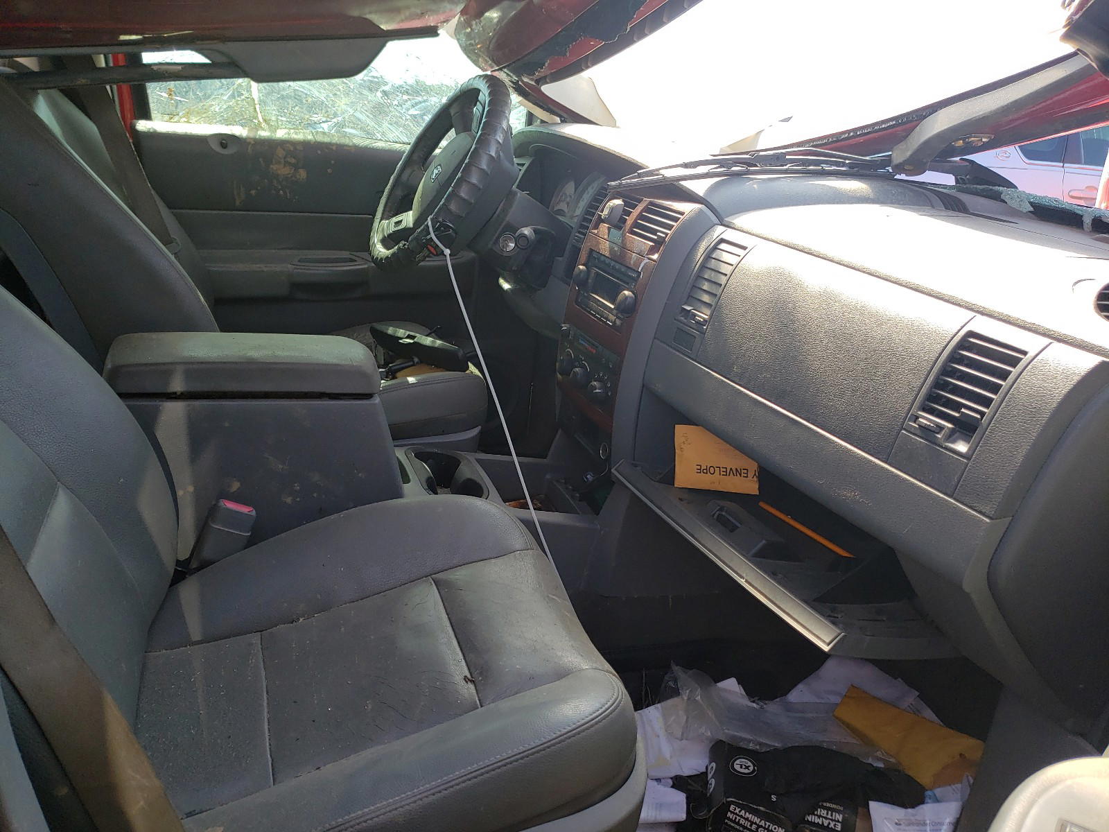 Photo 5 from auction – 2005 DODGE DURANGO SL with VIN 1D4HD48D65F585602