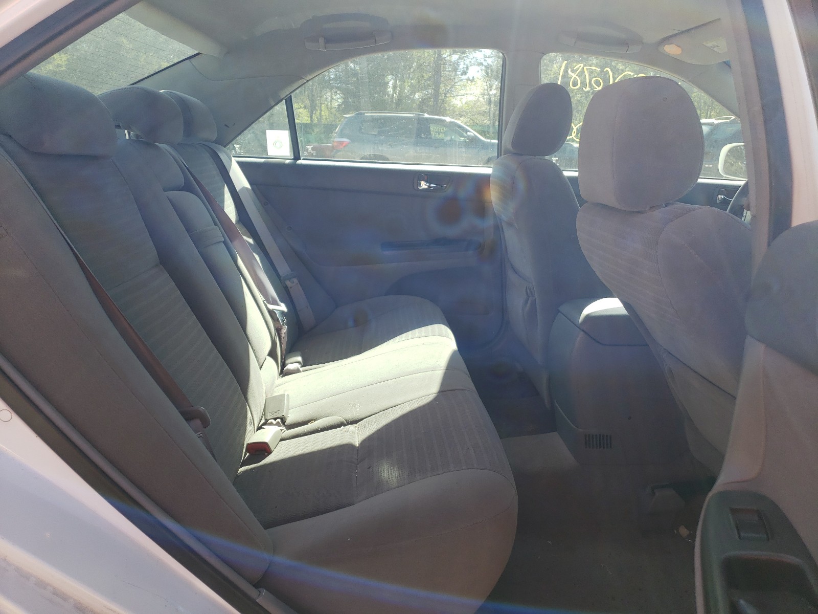 Photo 6 from auction – 2005 TOYOTA CAMRY LE with VIN 4T1BE32K65U402840