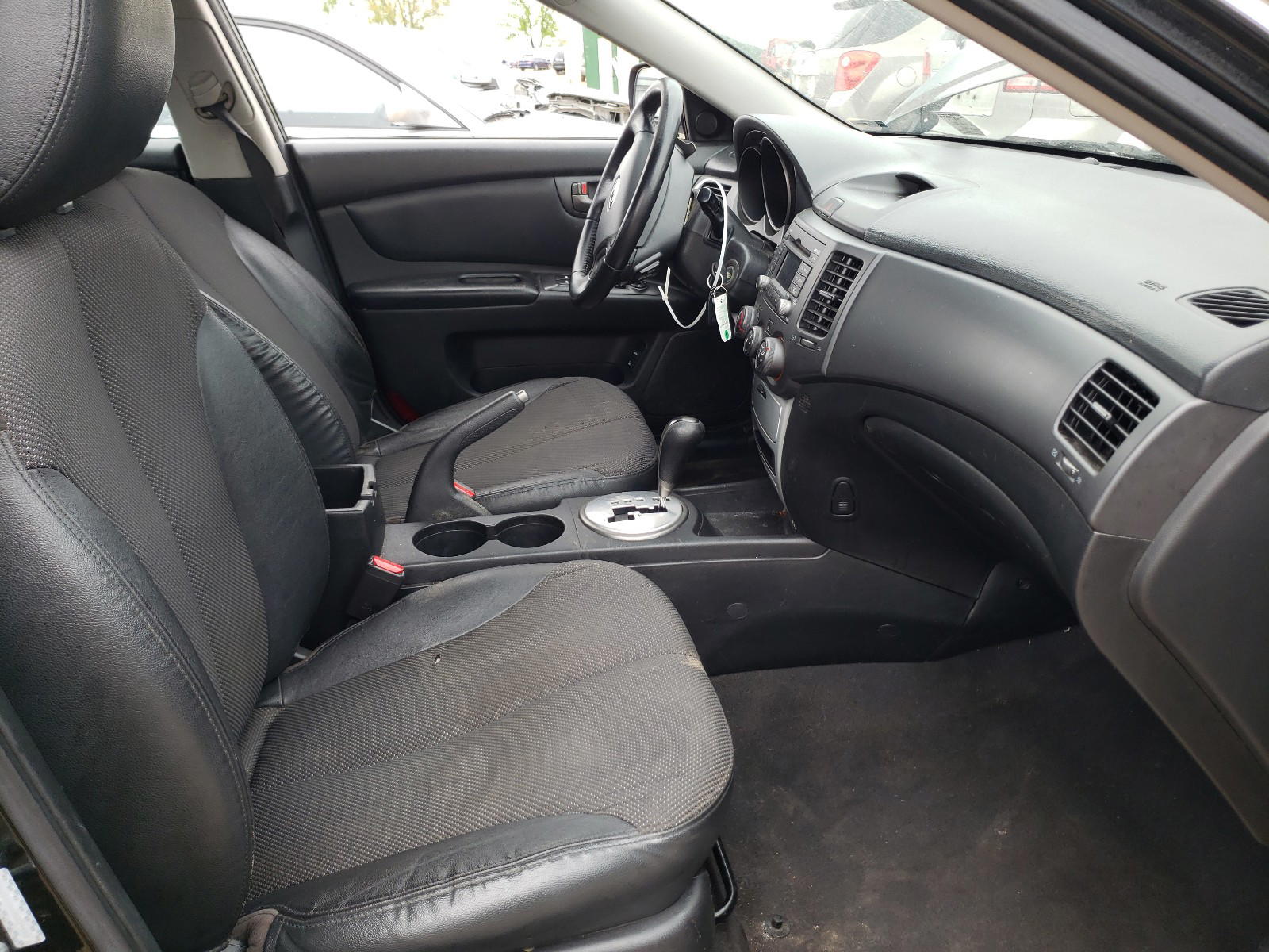 Photo 5 from auction – 2009 KIA OPTIMA SX with VIN KNAGE228895334403