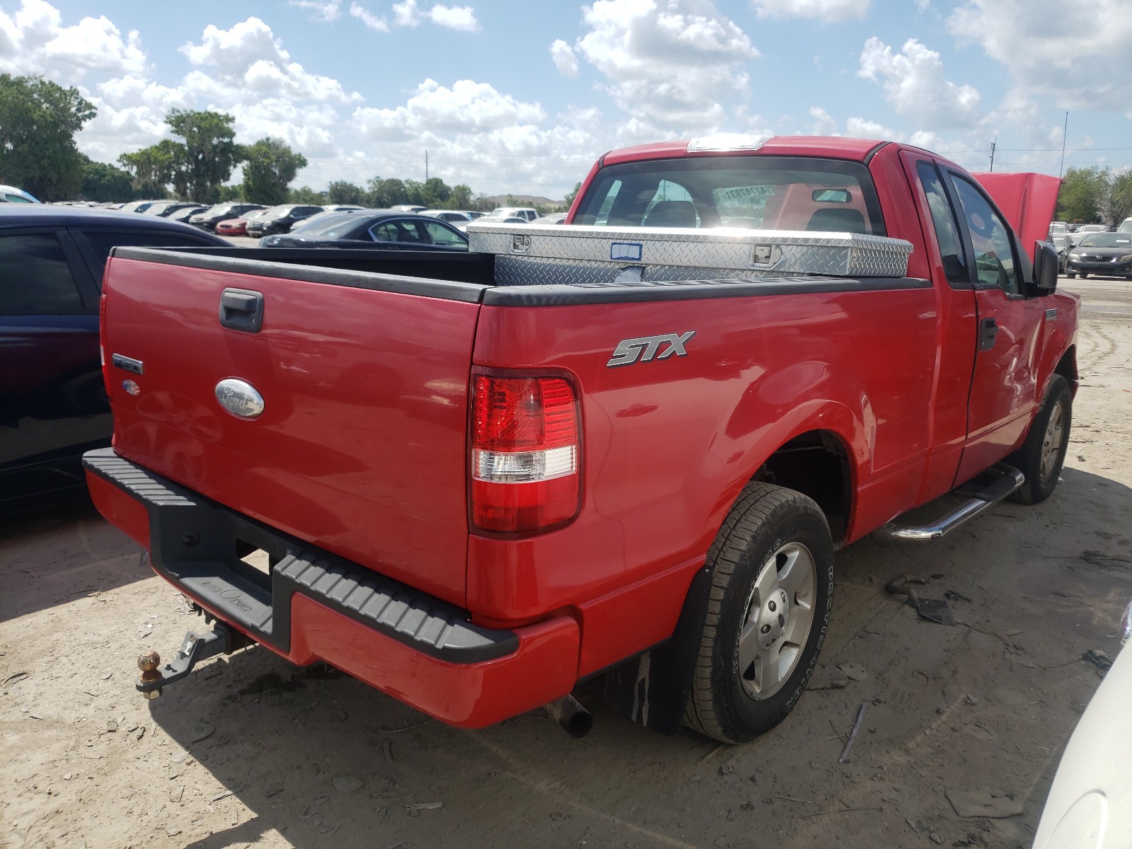 Photo 4 from auction – 2006 FORD F150 with VIN 1FTRF12246NA35887