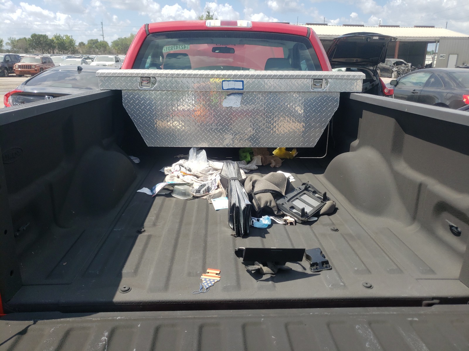 Photo 6 from auction – 2006 FORD F150 with VIN 1FTRF12246NA35887