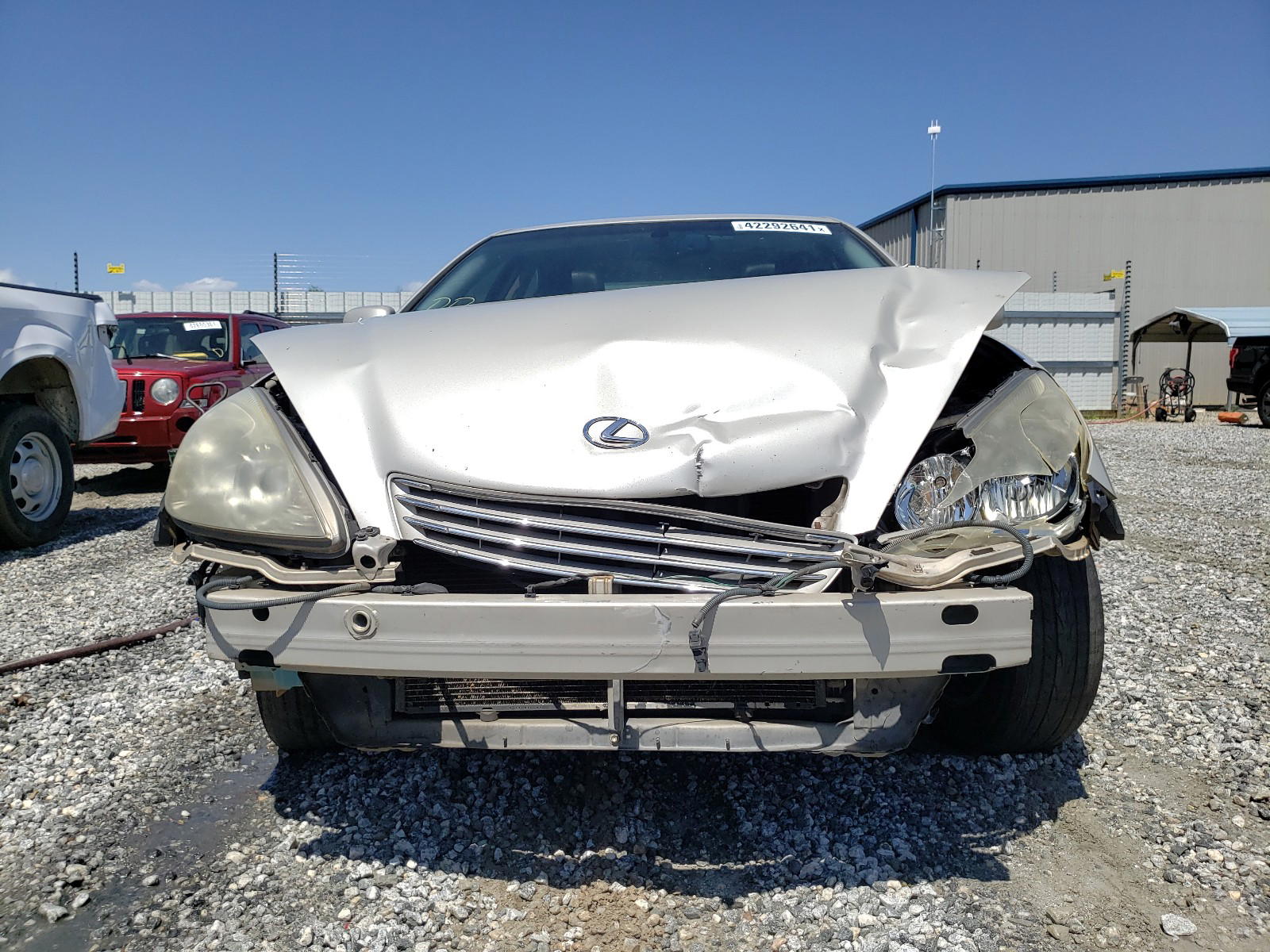 Photo 7 from auction – 2002 LEXUS ES 300 with VIN JTHBF30G620084333