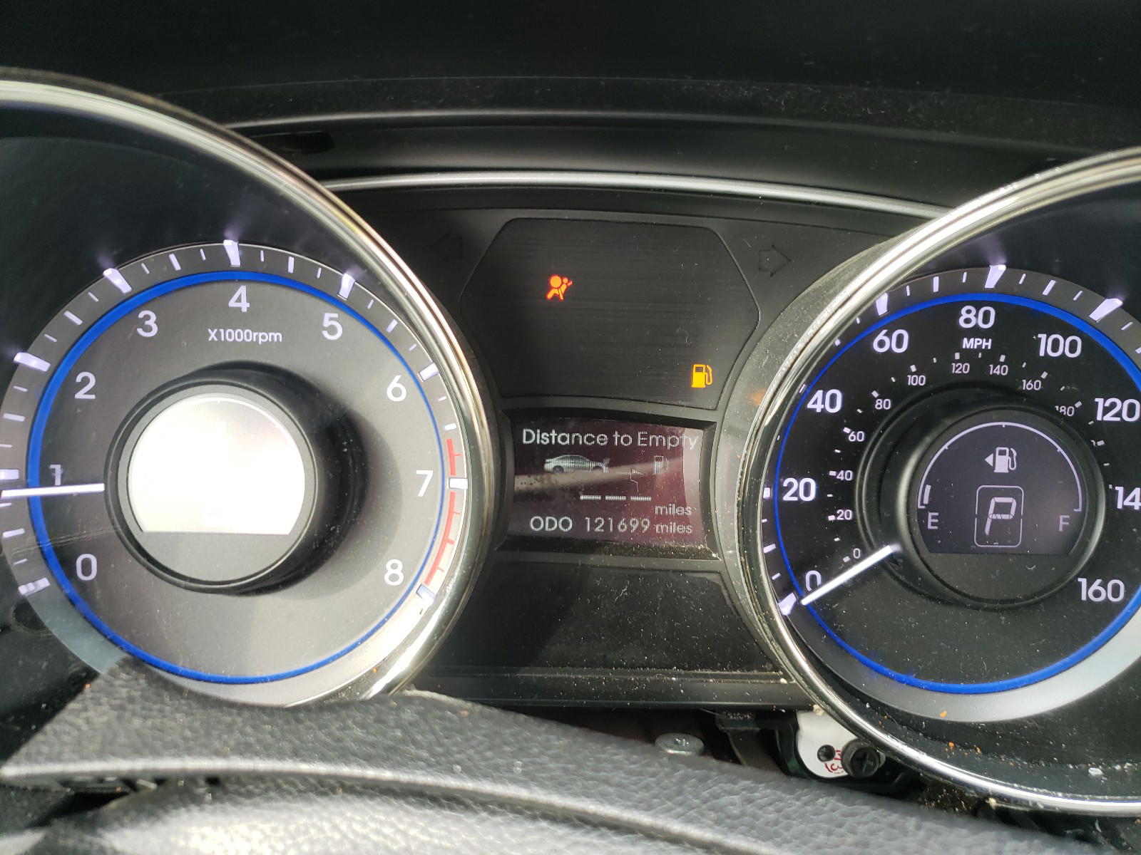 Photo 8 from auction – 2012 HYUNDAI SONATA SE with VIN 5NPEC4AB4CH374901
