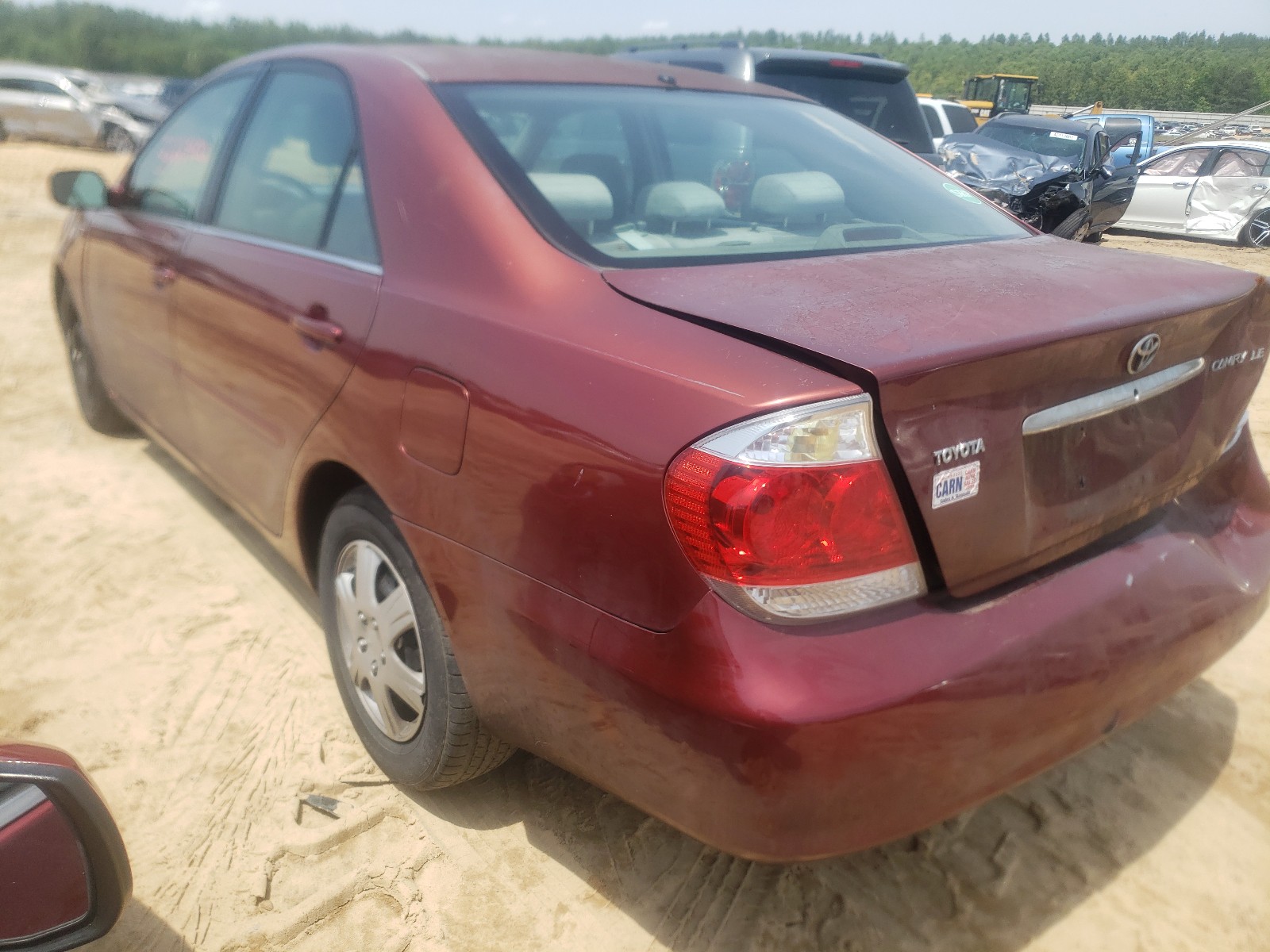 Photo 3 from auction – 2005 TOYOTA CAMRY LE with VIN 4T1BE32K75U039769