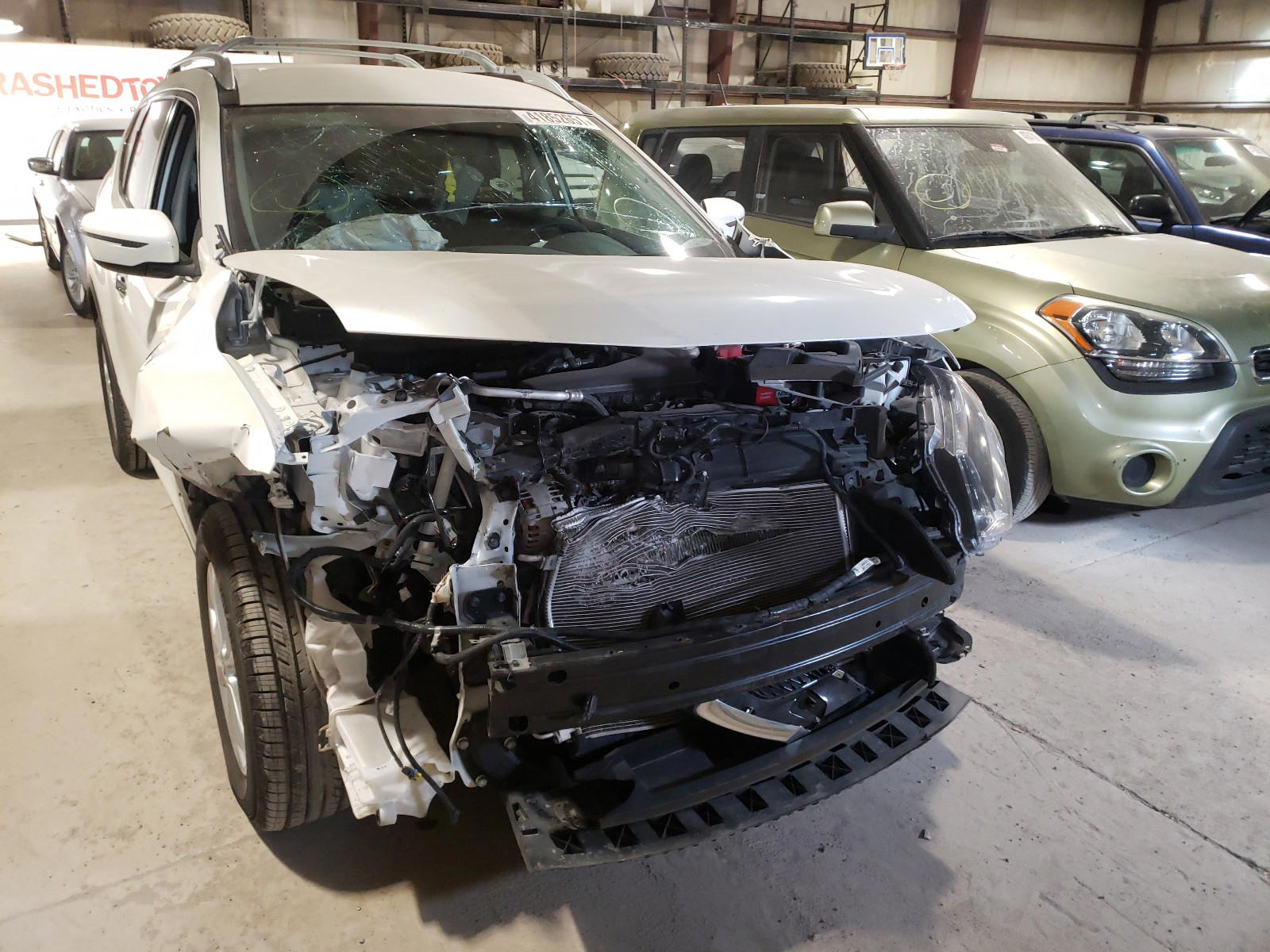 Photo 9 from auction – 2016 NISSAN ROGUE S with VIN KNMAT2MV8GP656560