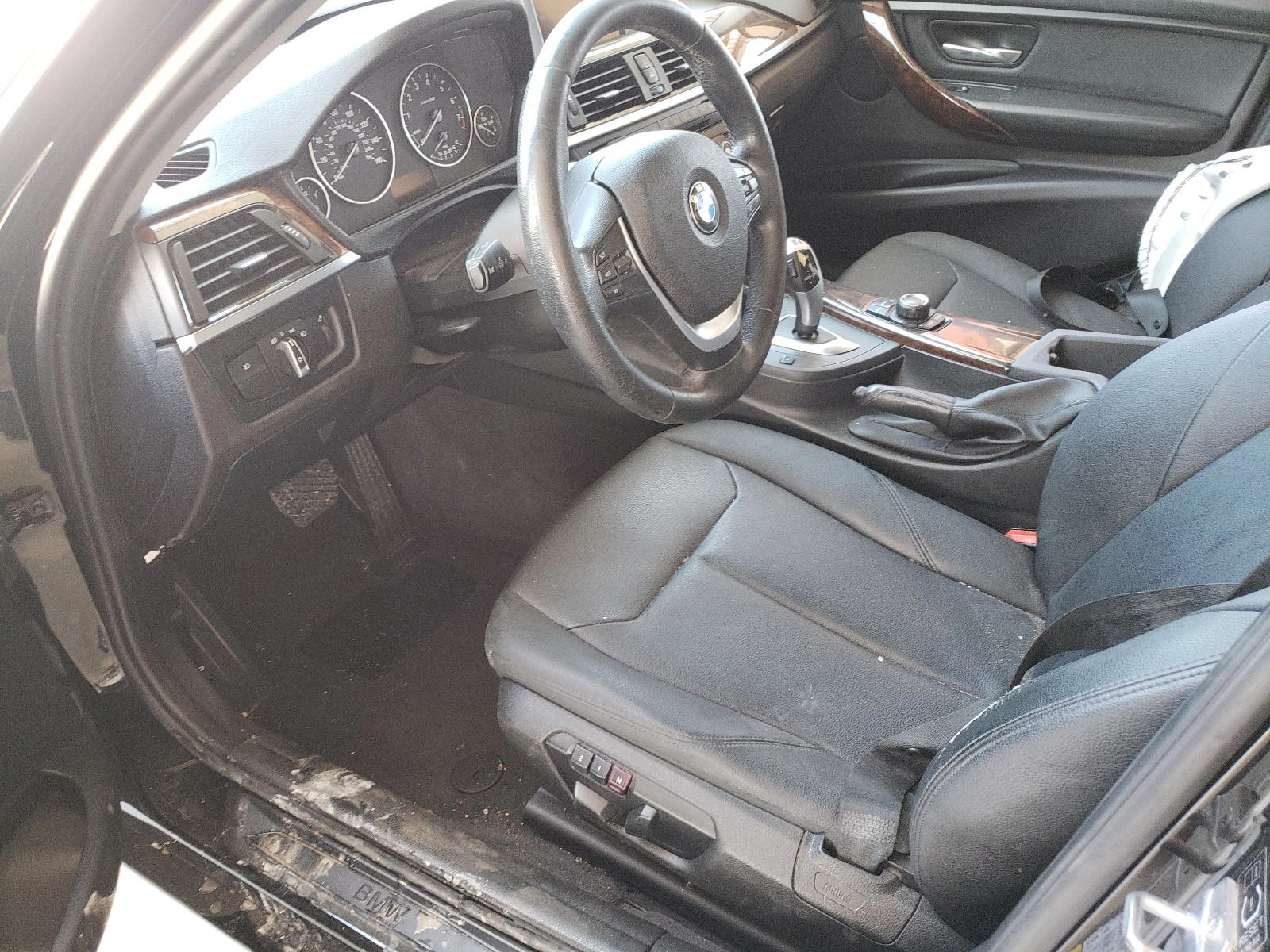 Photo 9 from auction – 2014 BMW 328 I with VIN WBA3A5G57ENP34005