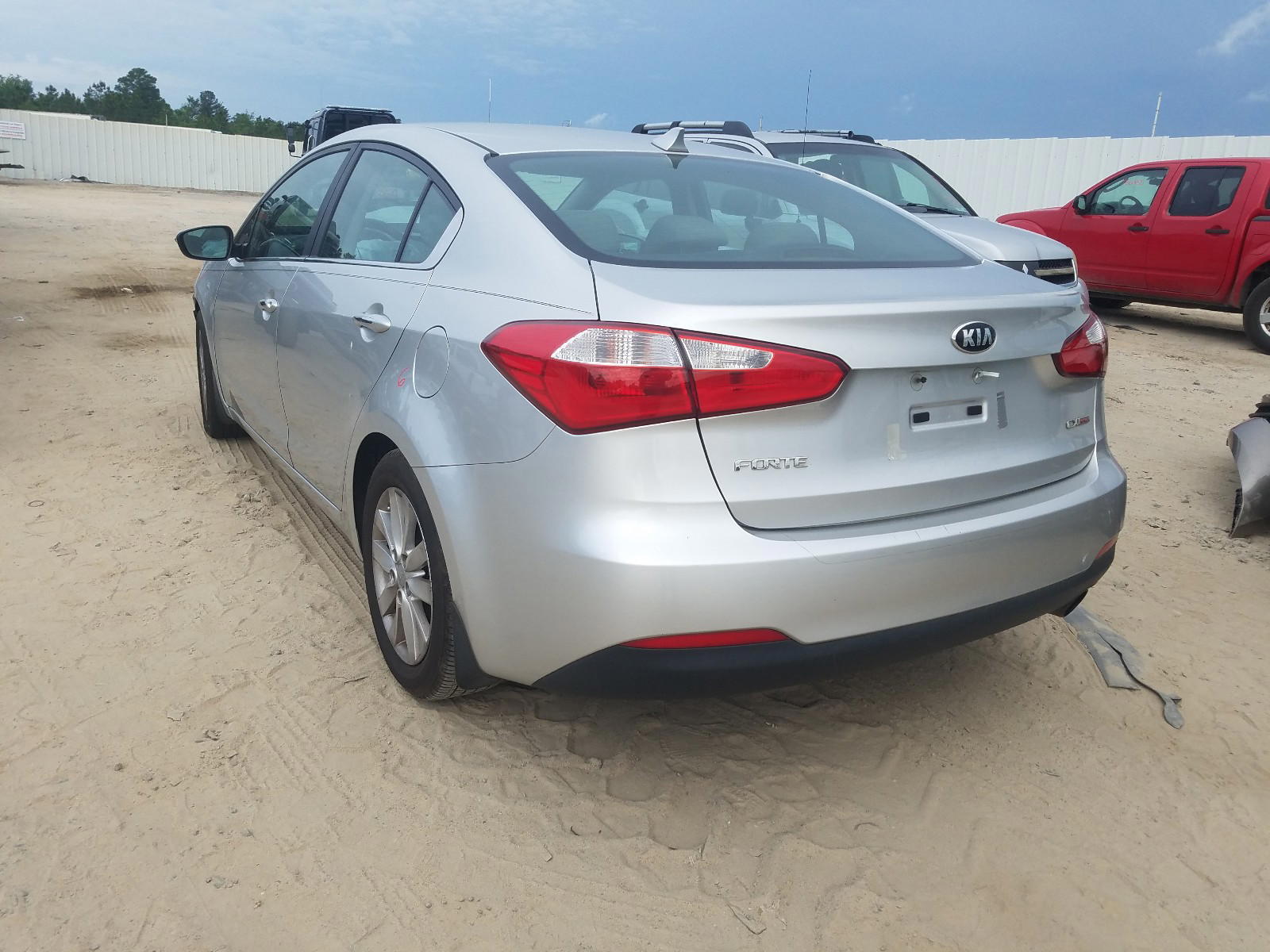 Photo 3 from auction – 2015 KIA FORTE EX with VIN KNAFX4A84F5267779