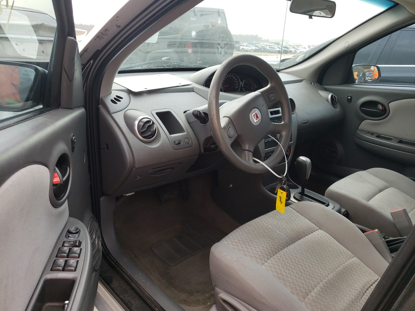 Photo 9 from auction – 2007 SATURN ION LEVEL with VIN 1G8AJ55FX7Z196766