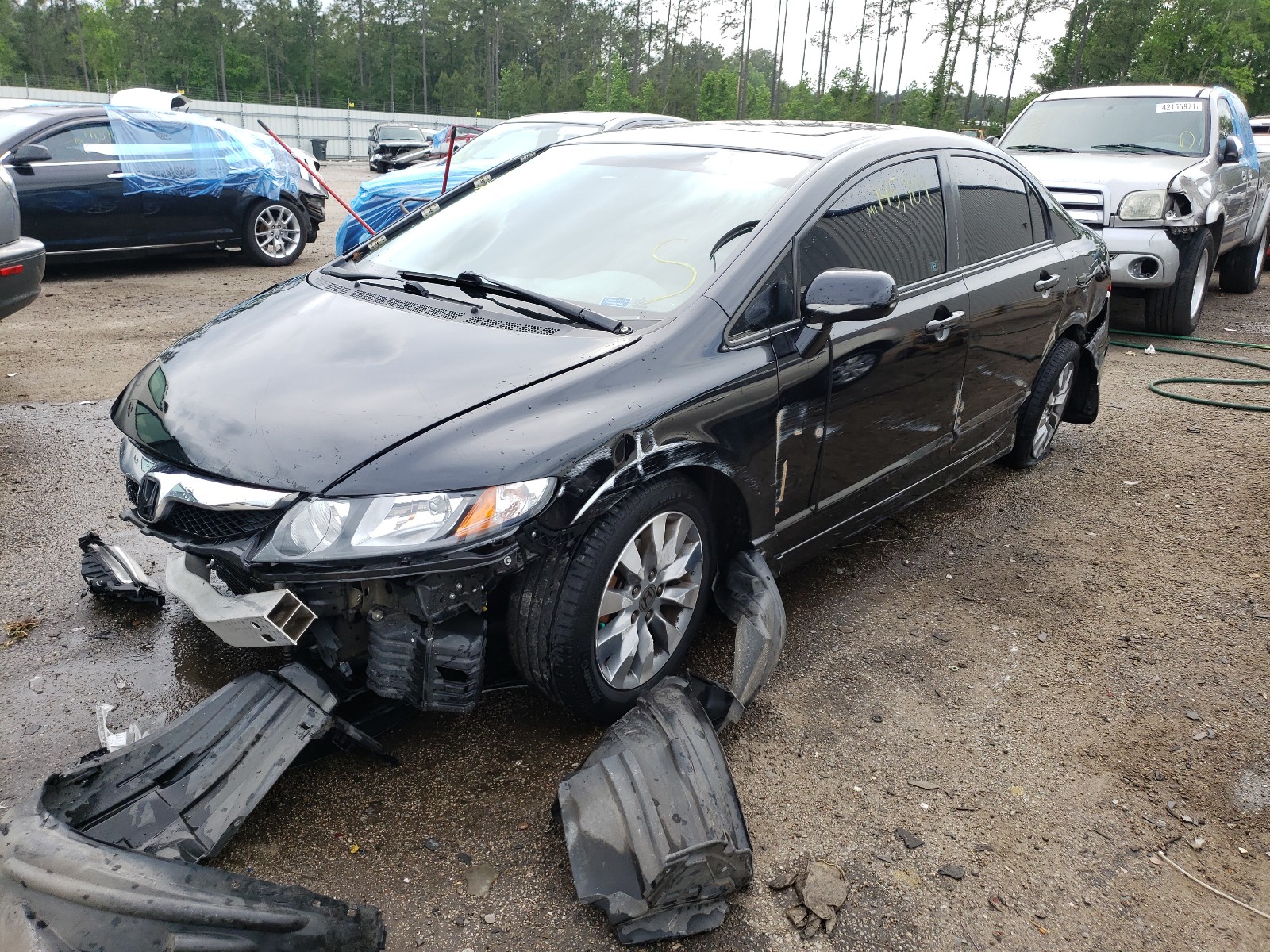 Photo 2 from auction – 2011 HONDA CIVIC EXL with VIN 2HGFA1F99BH517509