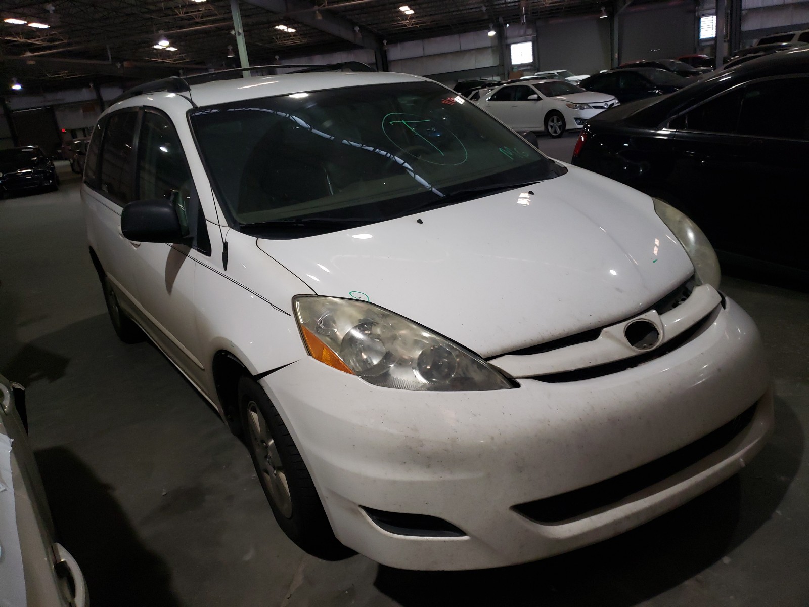 Photo 1 from auction – 2007 TOYOTA SIENNA with VIN 5TDZK23C57S003213