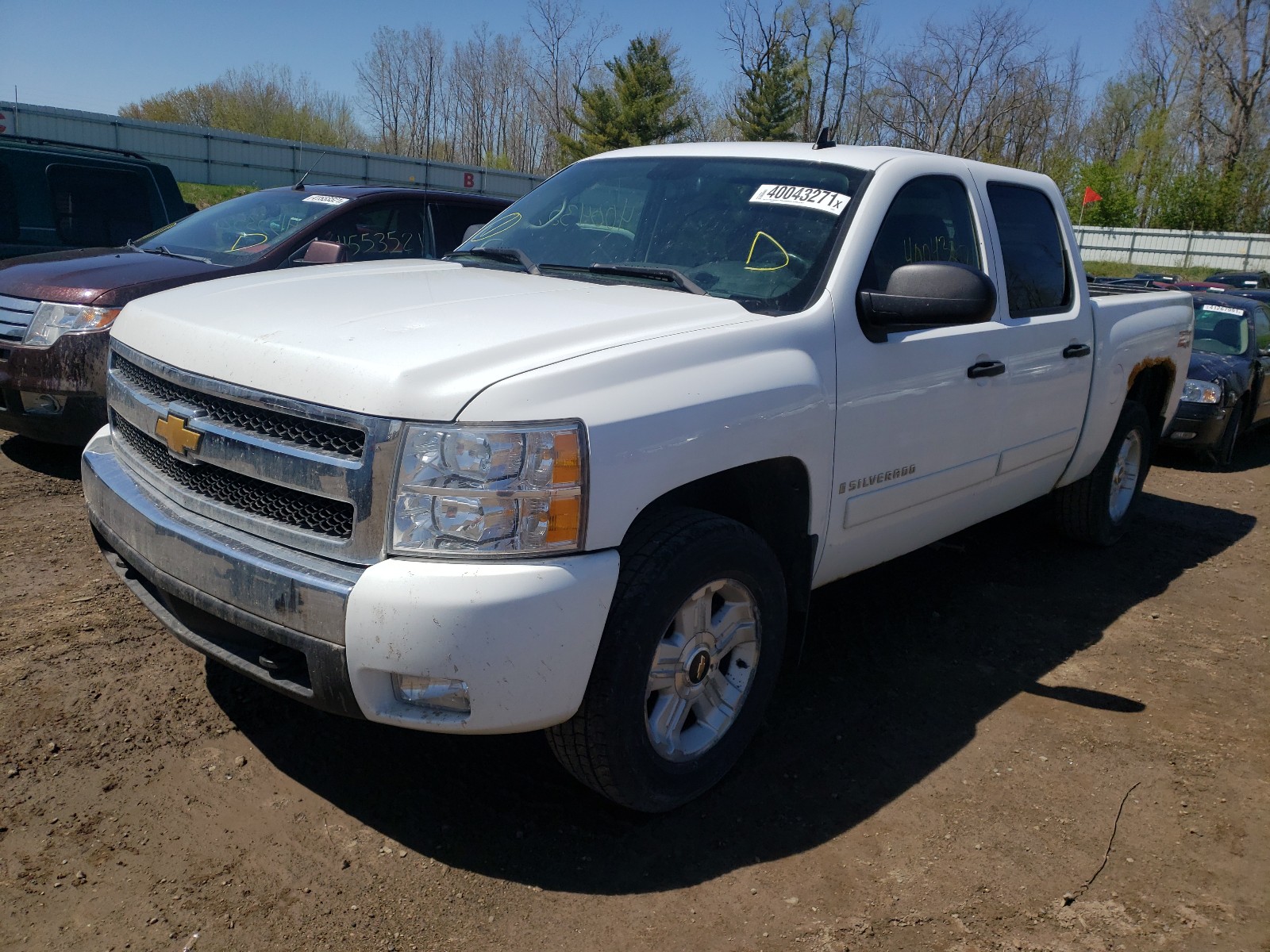 Photo 2 from auction – 2007 CHEVROLET SILVERADO with VIN 2GCEK13M171557812