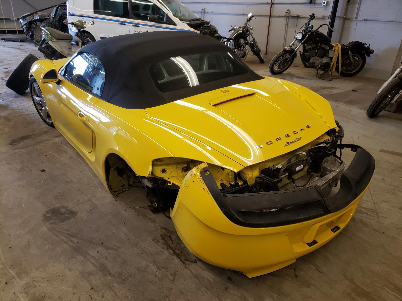 Photo 3 from auction – 2015 PORSCHE BOXSTER with VIN WP0CA2A88FS121110