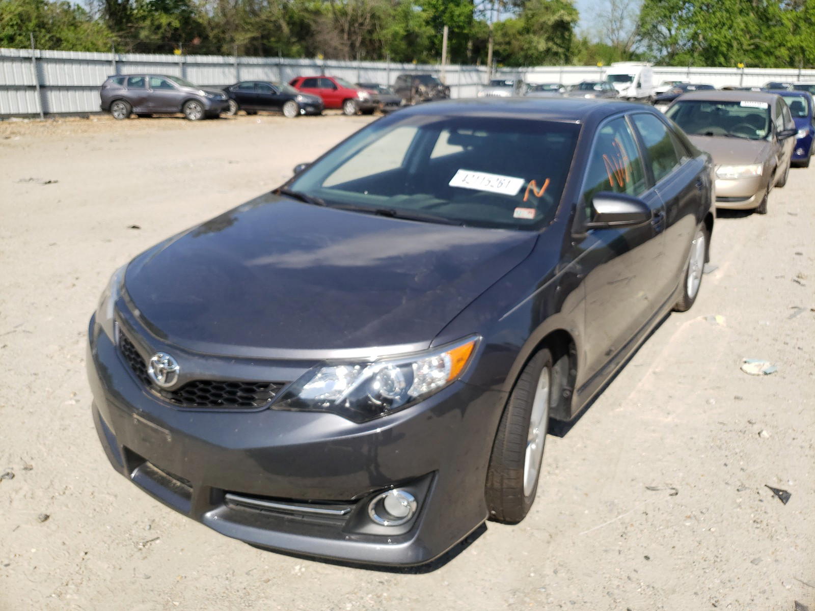 Photo 2 from auction – 2014 TOYOTA CAMRY with VIN 4T1BF1FK4EU322285