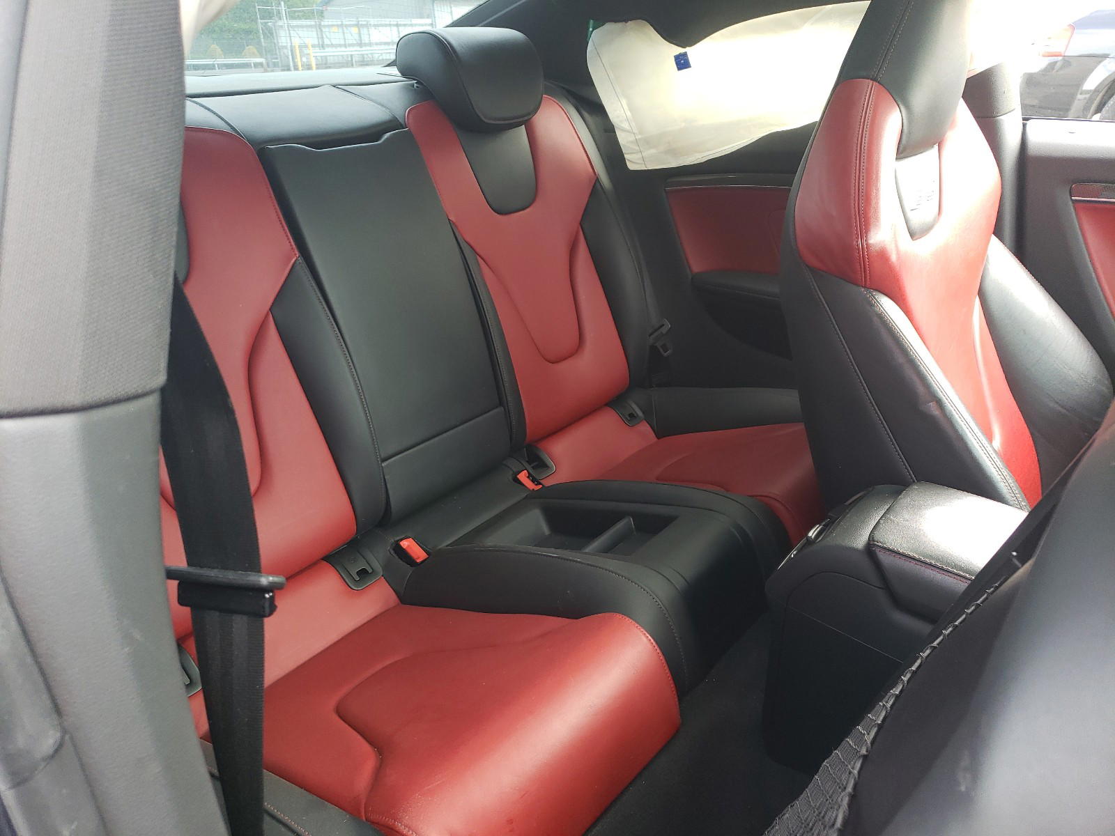 Photo 6 from auction – 2013 AUDI S5 PREMIUM with VIN WAUCGAFR9DA073918