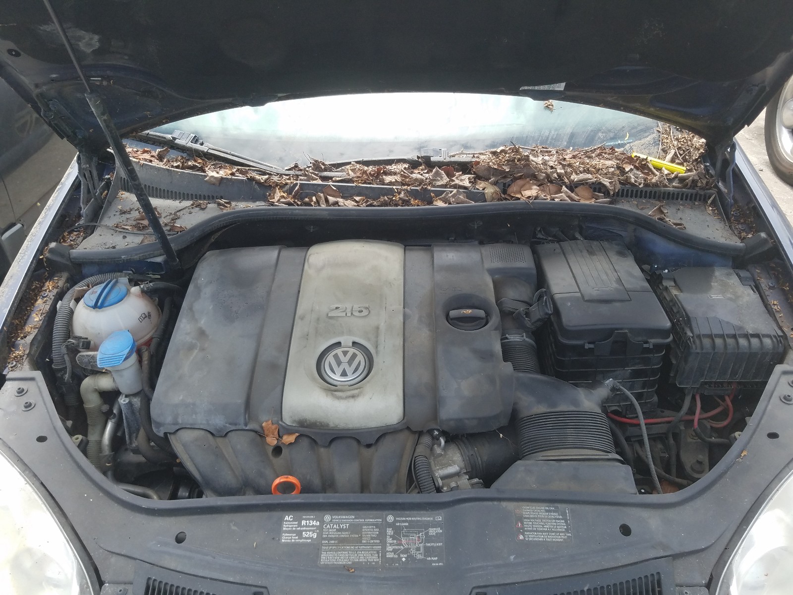 Photo 7 from auction – 2006 VOLKSWAGEN JETTA 2.5 with VIN 3VWSF71KX6M702569
