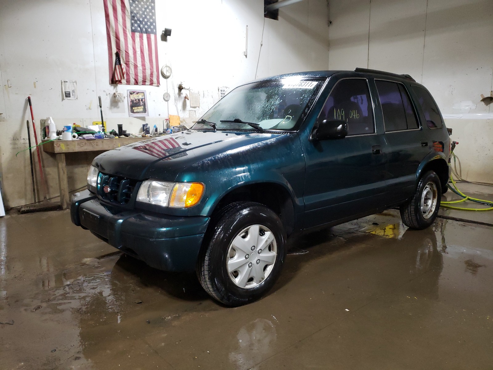 Photo 2 from auction – 2000 KIA SPORTAGE with VIN KNDJB723XY5671544