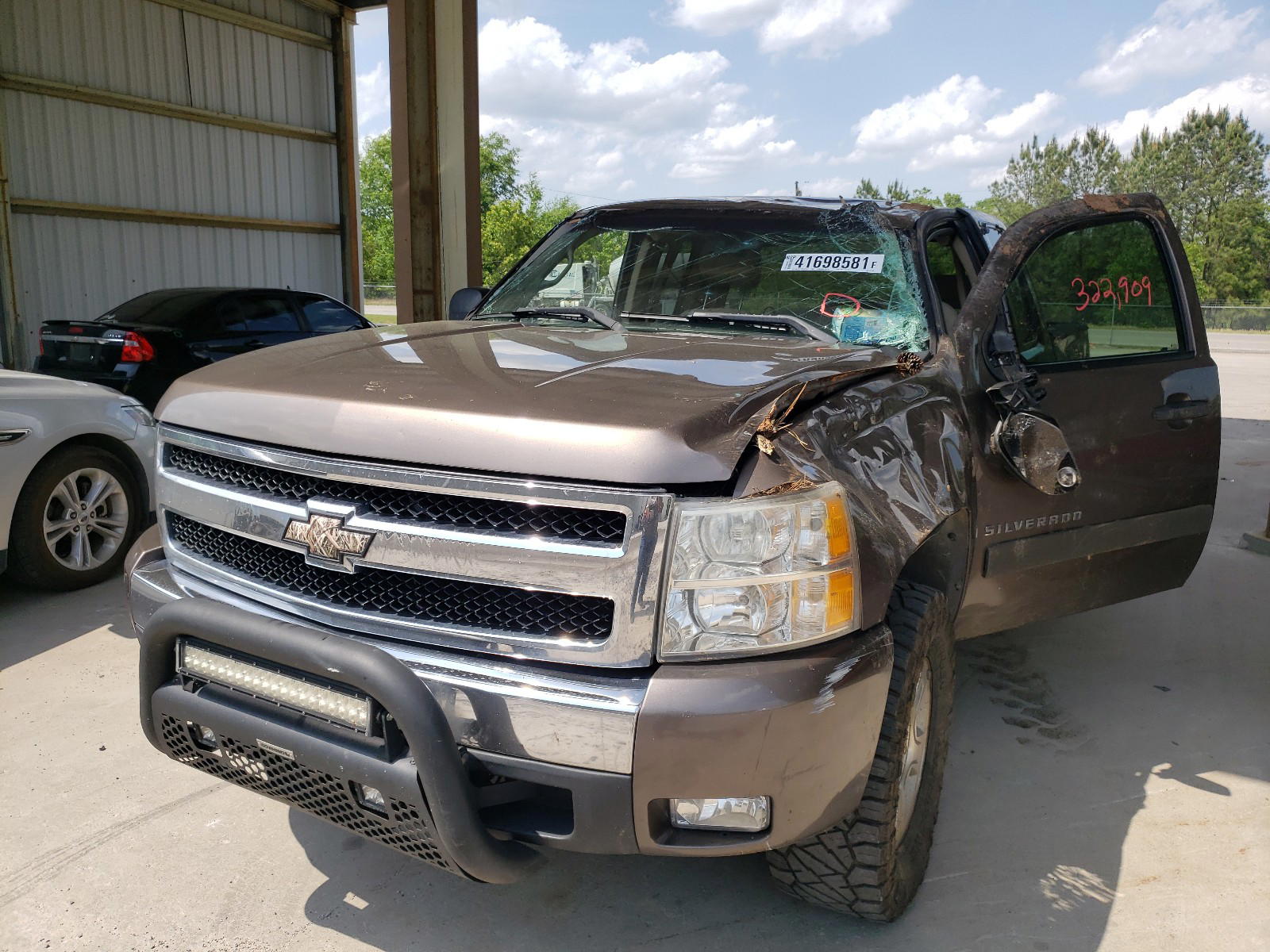 CHEVROLET SILVERADO 2007 with VIN 2GCEK19C071653199 - Photo from auction