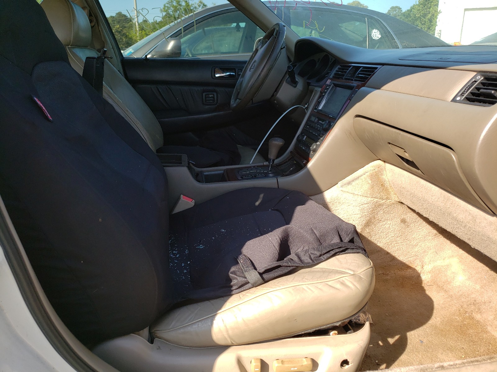 Photo 5 from auction – 2000 ACURA 3.5RL with VIN JH4KA9667YC010801