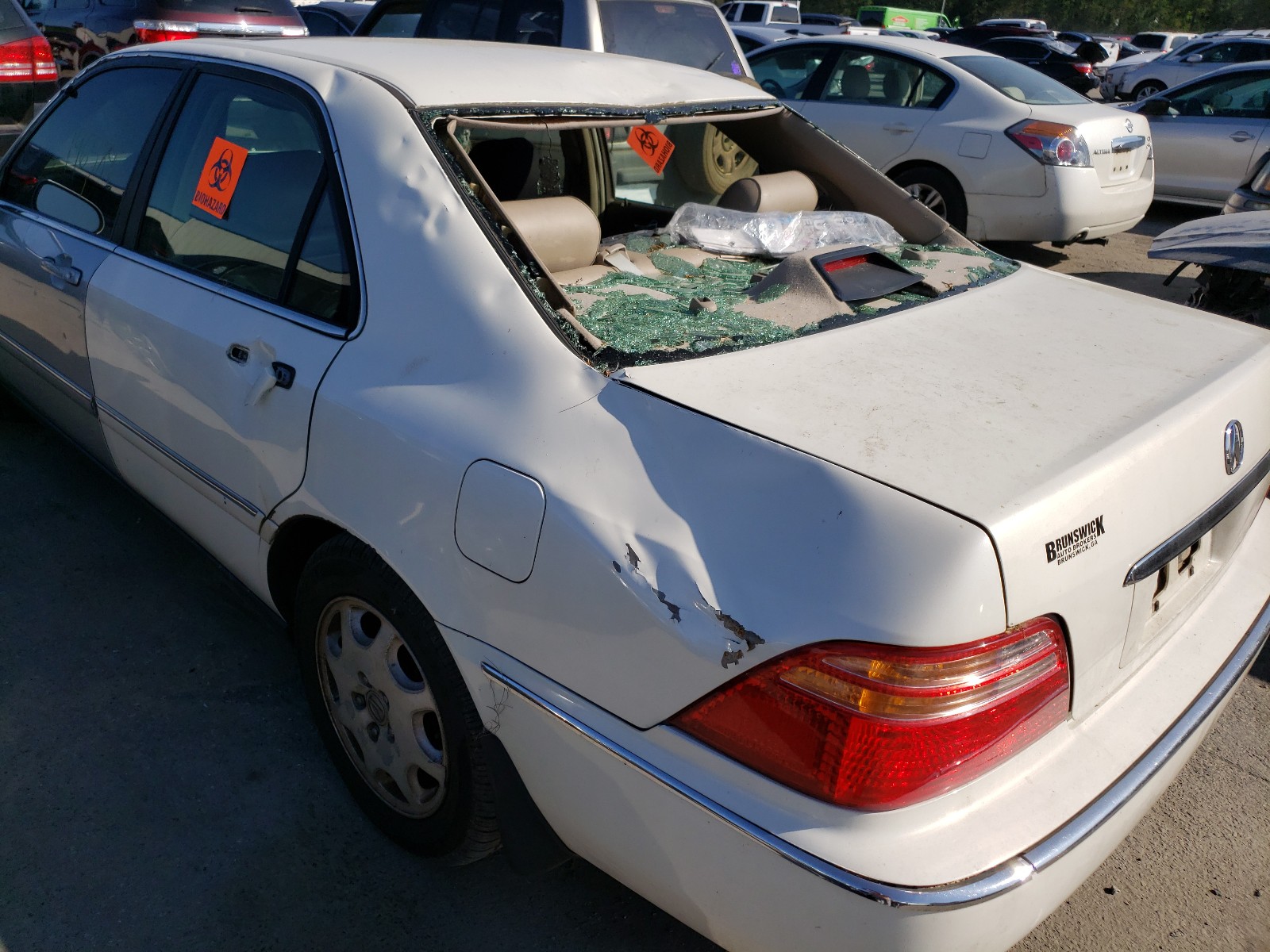 Photo 9 from auction – 2000 ACURA 3.5RL with VIN JH4KA9667YC010801