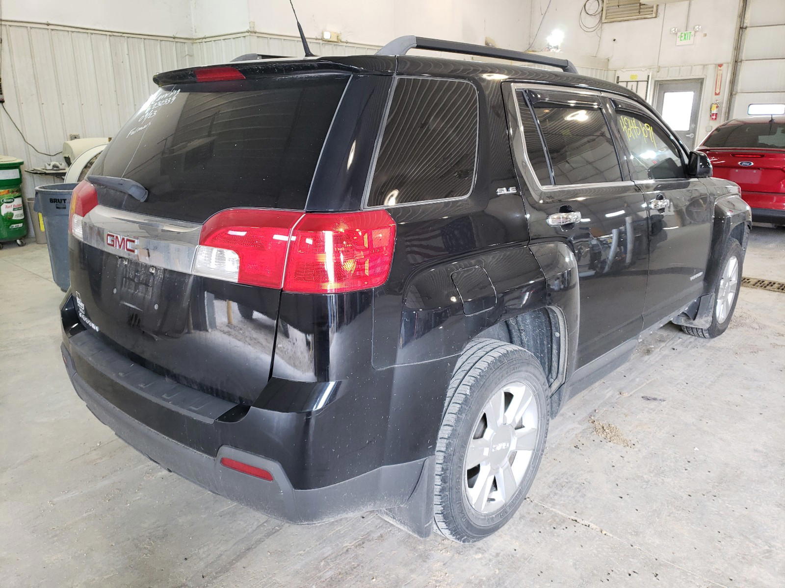 Photo 4 from auction – 2011 GMC TERRAIN SL with VIN 2CTALMEC2B6471331