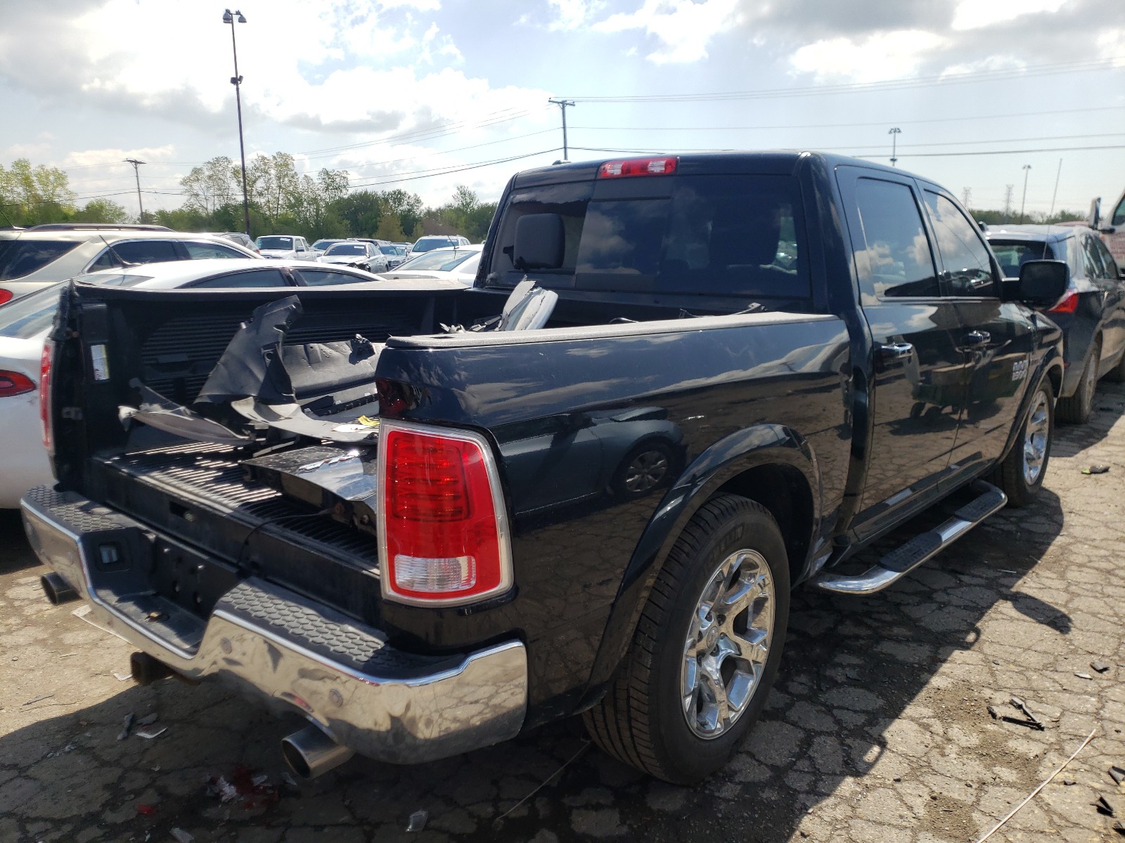 Photo 4 from auction – 2014 RAM 1500 LARAM with VIN 1C6RR7NM1ES395861