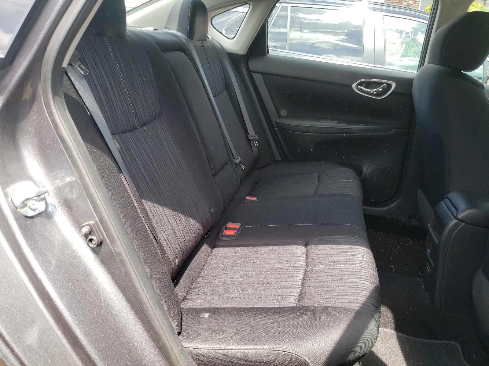Photo 6 from auction – 2018 NISSAN SENTRA S with VIN 3N1AB7AP2JY211360