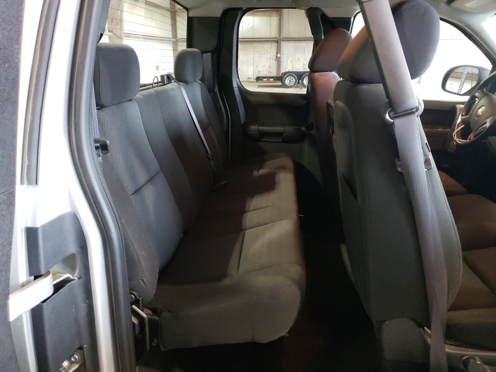 Photo 6 from auction – 2011 CHEVROLET SILVERADO with VIN 1GCRKREAXBZ300828