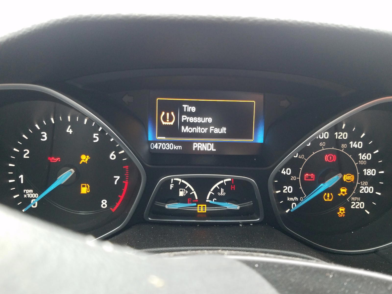Photo 8 from auction – 2016 FORD FOCUS S with VIN 1FADP3E2XGL295602