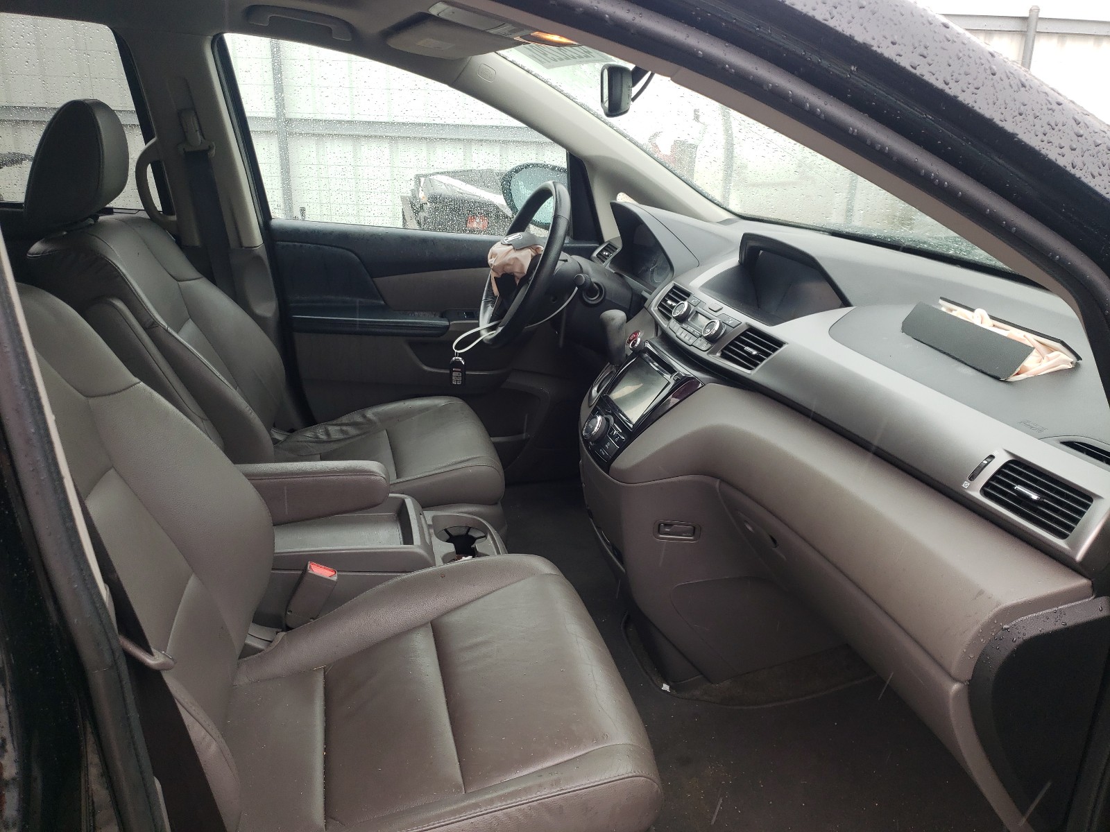 Photo 5 from auction – 2015 HONDA ODYSSEY EX with VIN 5FNRL5H65FB018976