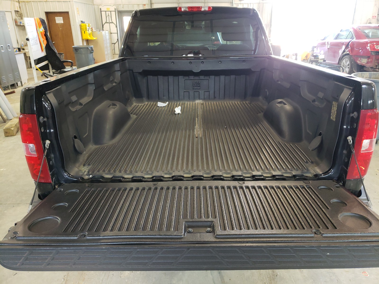 Photo 6 from auction – 2011 CHEVROLET SILVERADO with VIN 1GCNCPEXXBZ177004