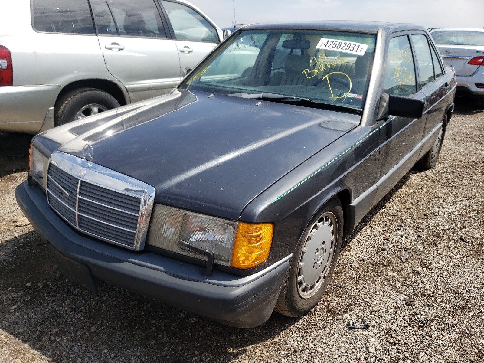 Photo 2 from auction – 1990 MERCEDES-BENZ 190 E 2.6 with VIN WDBDA29D7LF741200
