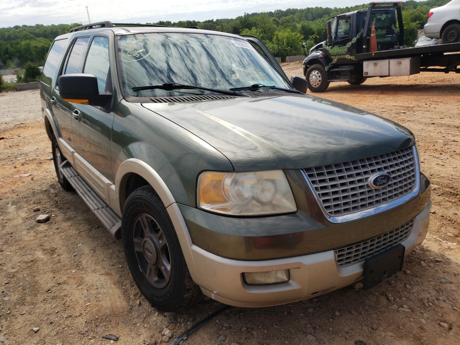 FORD EXPEDITION 2005 z numerem VIN 1FMFU175X5LB12943 - Zdjęcie z aukcji