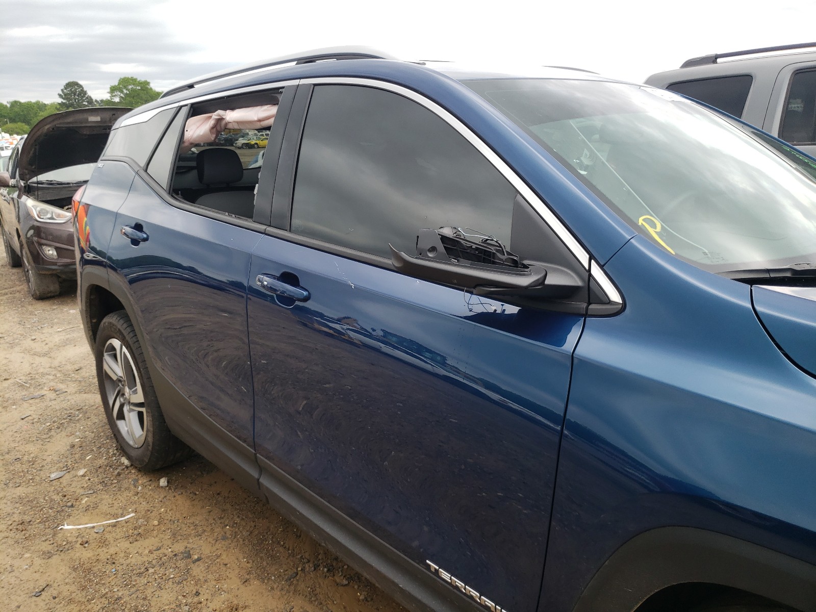 Photo 9 from auction – 2020 GMC TERRAIN SL with VIN 3GKALPEV8LL287477
