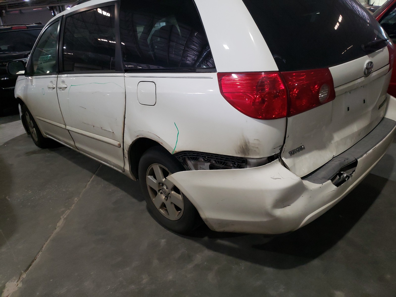 Photo 9 from auction – 2007 TOYOTA SIENNA with VIN 5TDZK23C57S003213