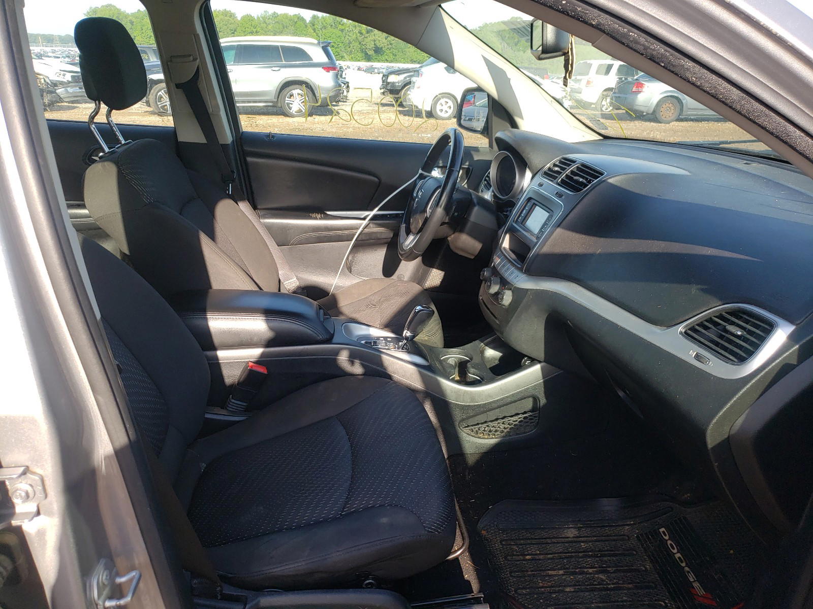 Photo 5 from auction – 2015 DODGE JOURNEY SE with VIN 3C4PDCAB7FT659712
