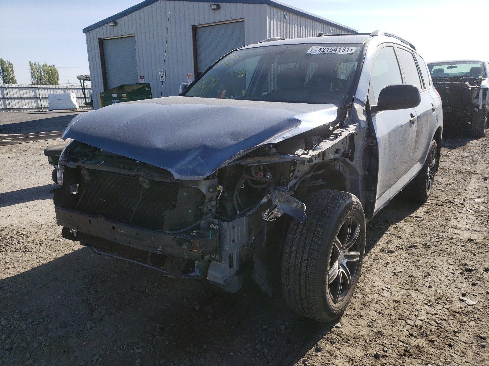 Photo 2 from auction – 2008 TOYOTA RAV4 with VIN JTMBK33V886042033