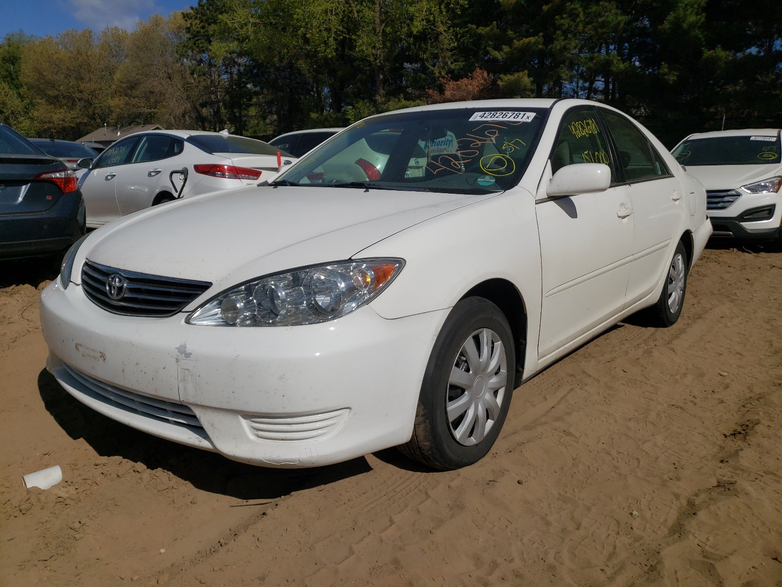 Photo 2 from auction – 2005 TOYOTA CAMRY LE with VIN 4T1BE32K65U402840