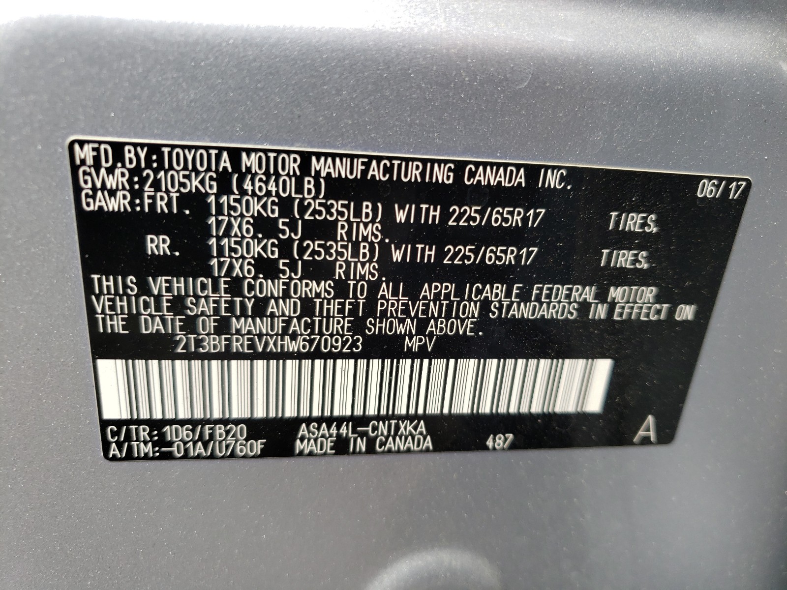 Photo 10 from auction – 2017 TOYOTA RAV4 LE with VIN 2T3BFREVXHW670923