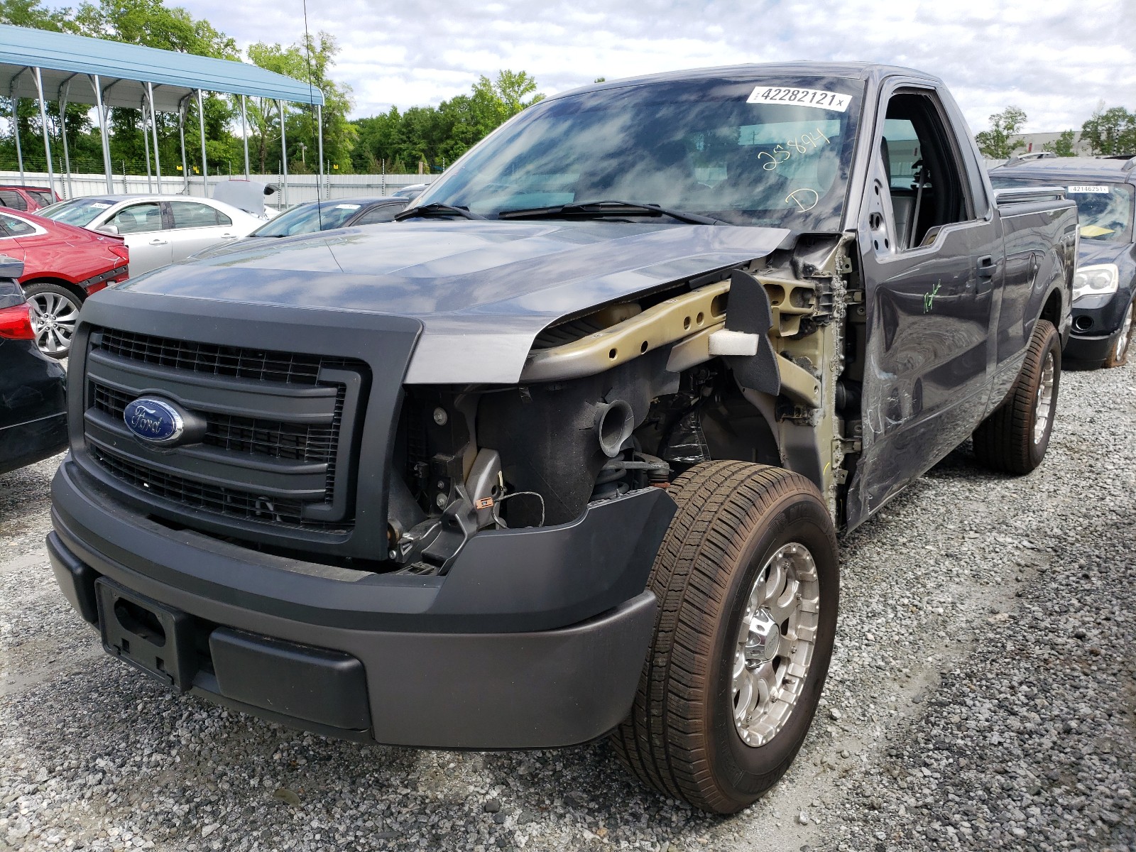 Photo 2 from auction – 2013 FORD F150 with VIN 1FTMF1CF7DKG39556