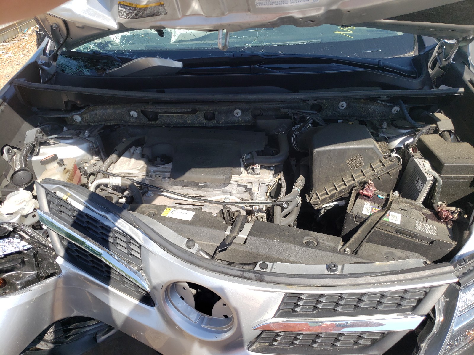 Zdjęcie 7 z aukcji – 2015 TOYOTA RAV4 LIMIT z VIN JTMYFREV2FD072474