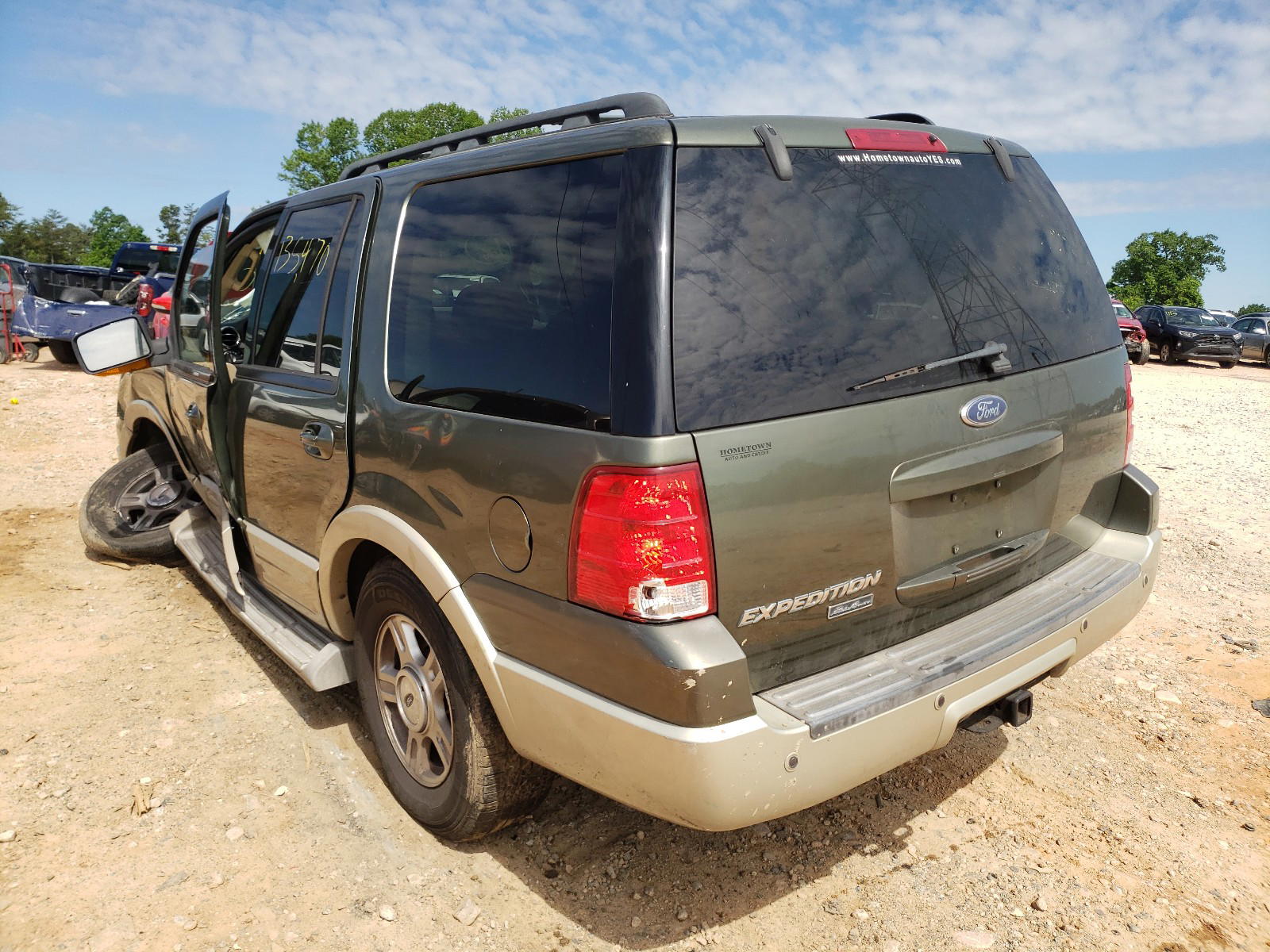 Photo 3 from auction – 2005 FORD EXPEDITION with VIN 1FMFU175X5LB12943